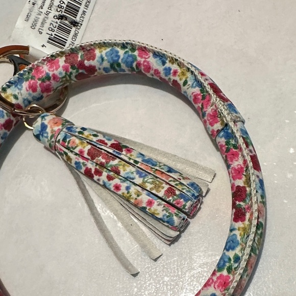 Multicolored Flowers White & Floral Keychain Bracelet with Tassel NWT - Picture 6 of 6